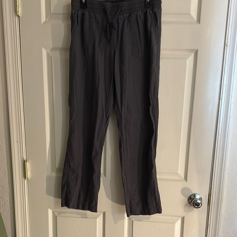 Caslon Gray Straight Leg Pants with Elastic Waistband